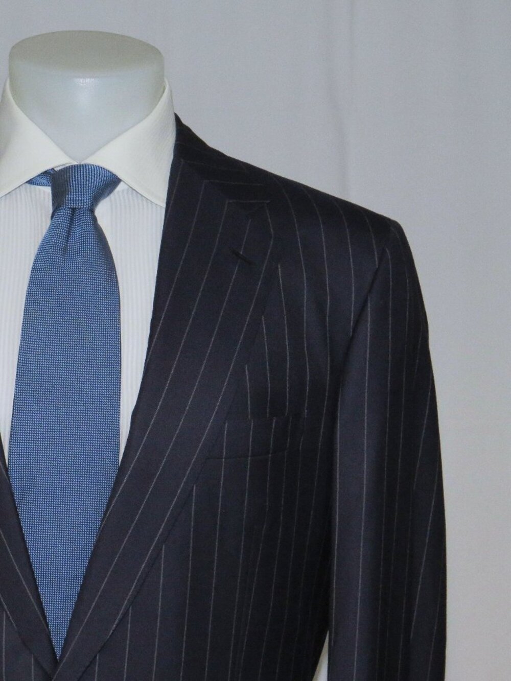 Brioni Super 160 Nomentano Custom Made Navy Gangster Striped Two Button Suit 42L